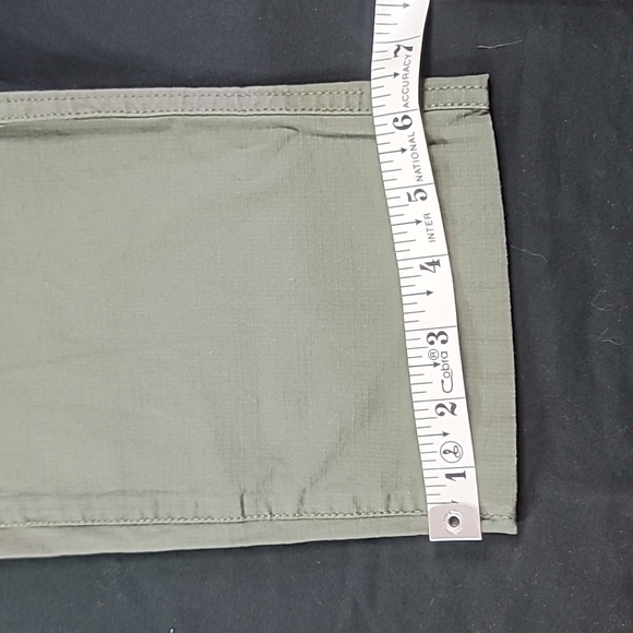 Vuori Ripstop Pants Army Green Womens Small with Drawstring and Zip Pockets - Picture 15 of 16